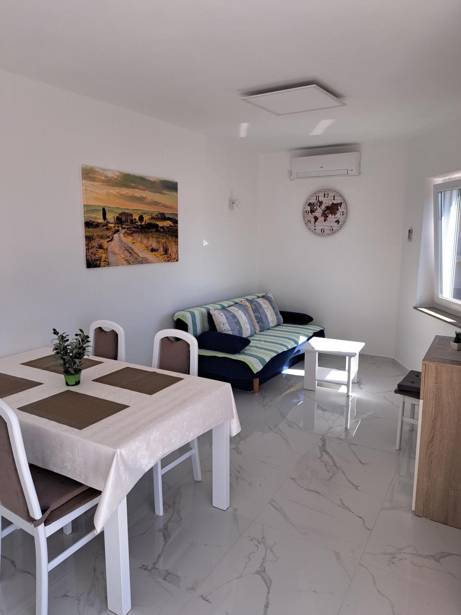 Apartmani Totic Malinska Exterior photo